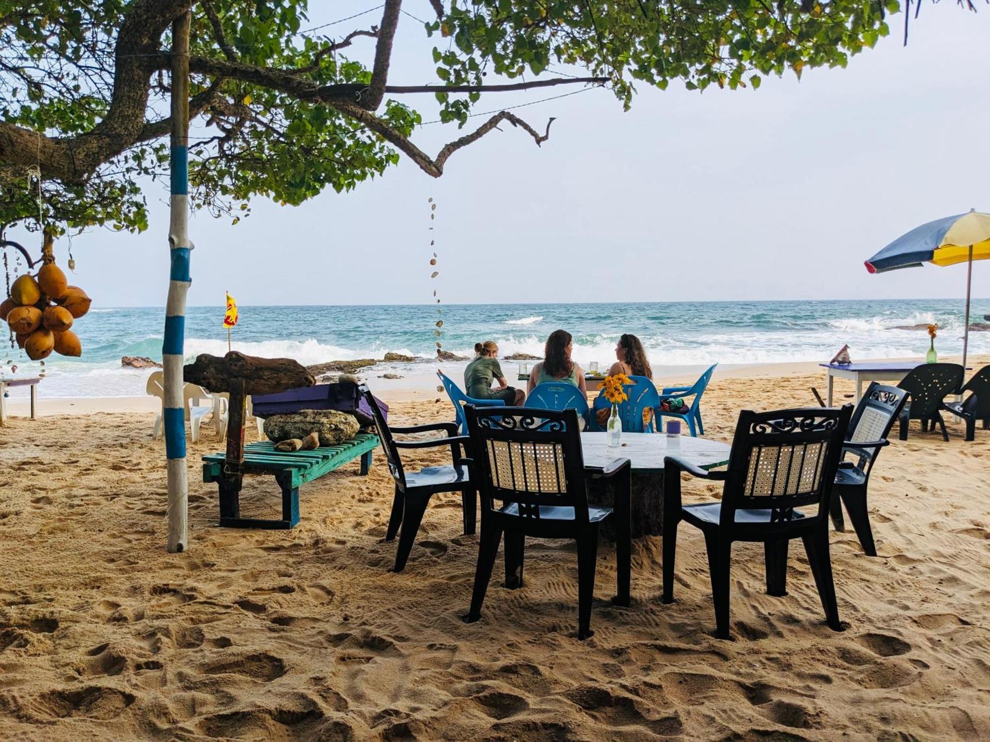 Silent Cabana And Restaurant Marakolliya, Tangalle Kültér fotó